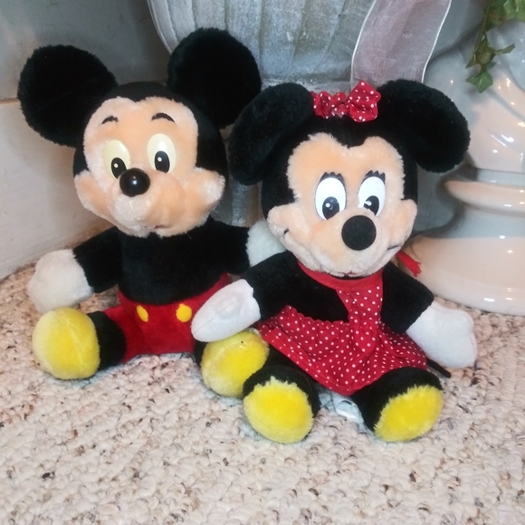 Vintage Disneyland Souvenir Plush Mickey & Minnie Set - Picture 8 of 8